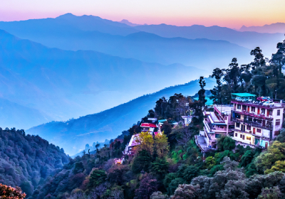 Amritsar to Mussoorie Taxi Service